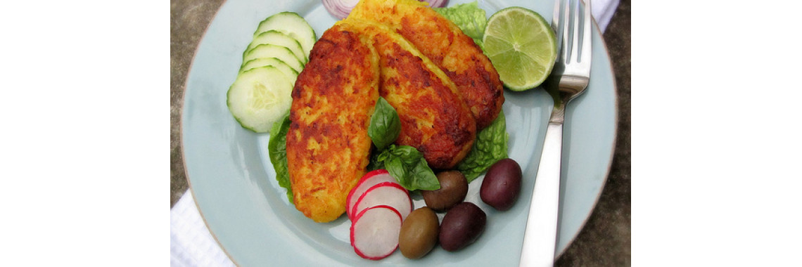 Kookoo Sib Zamini - Persian Potato Patties Recipe