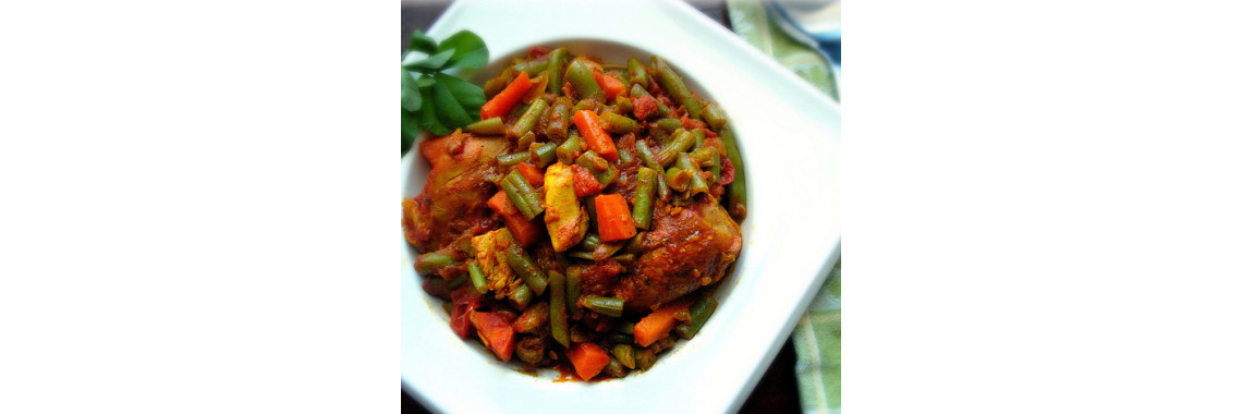 Chicken with Green Beans and Carrots (Khorak-e Morgh) Recipe